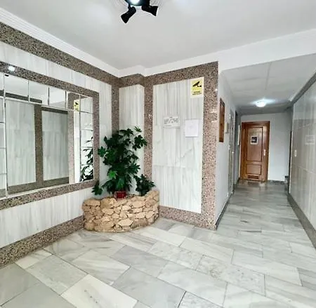 Yellow Apartment-la Mata -2 Min To Beach, Private Garage Appartement *