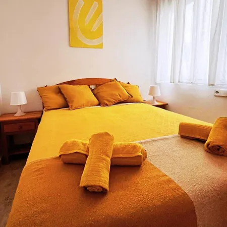 Appartement Yellow Apartment-la Mata -2 Min To Beach, Private Garage *